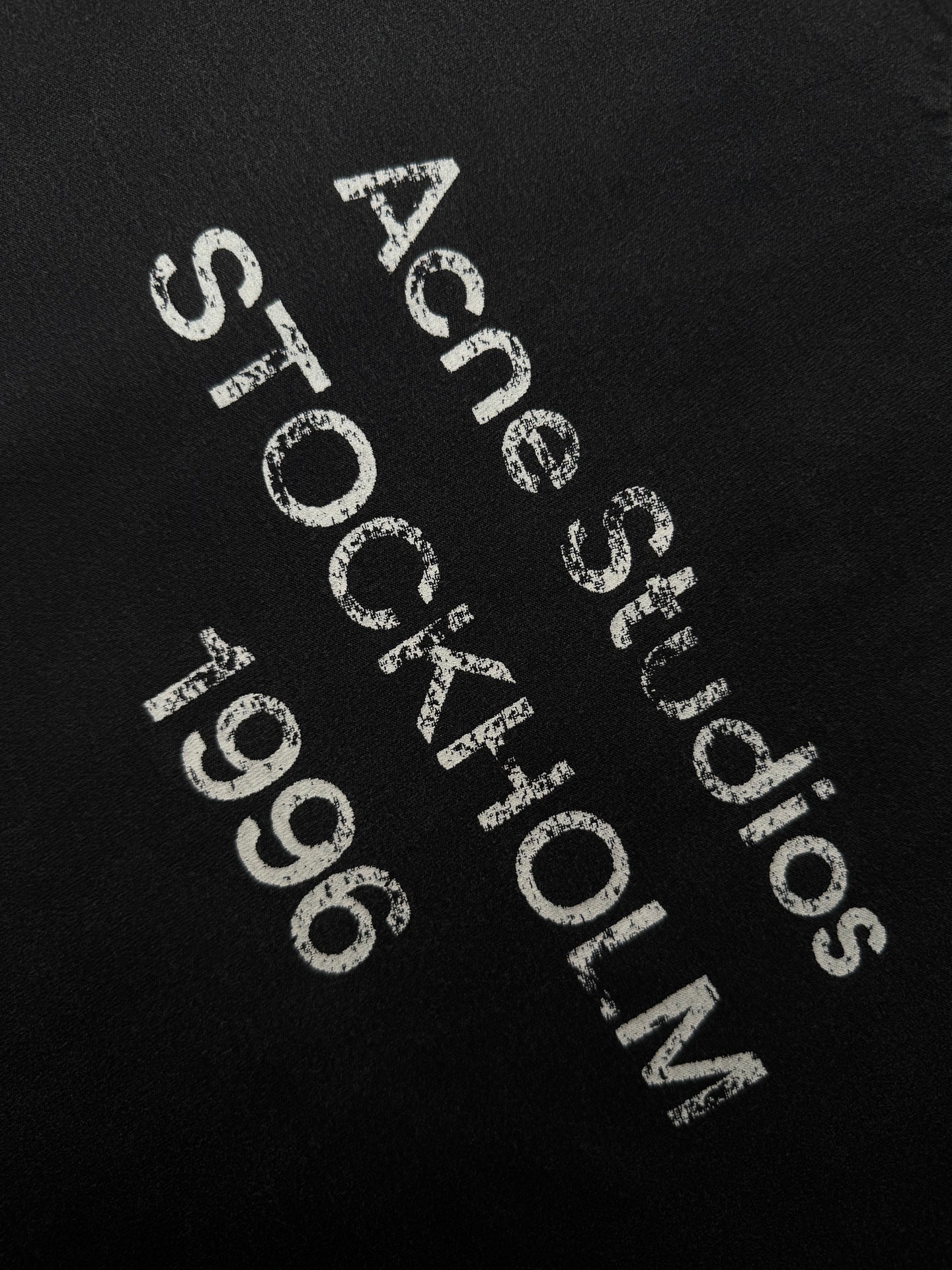 PLAYERA ACNE STUDIOS
