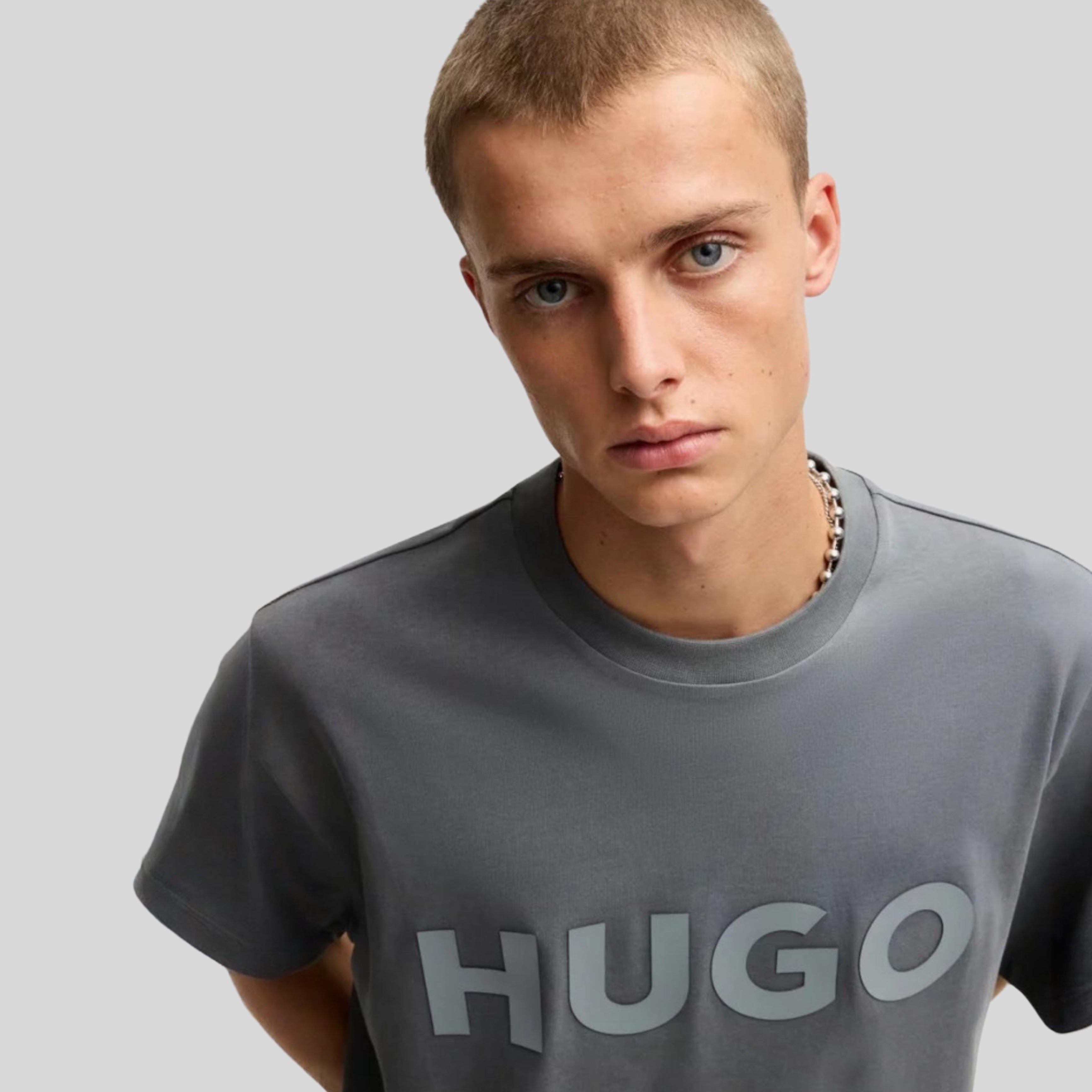 PLAYERA HUGO