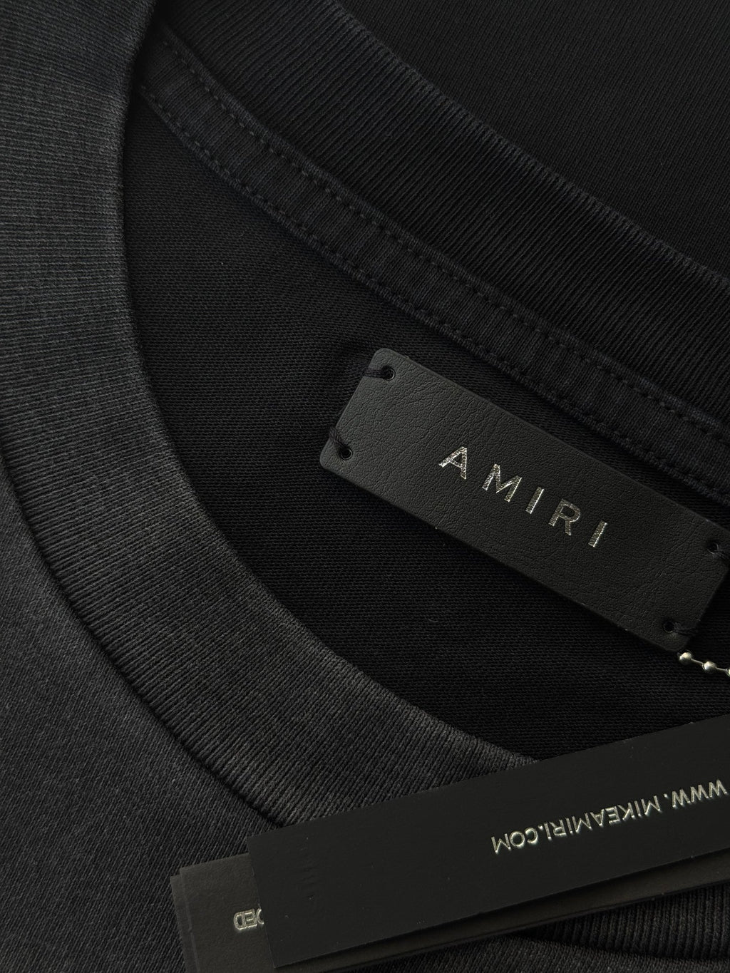 PLAYERA AMIRI