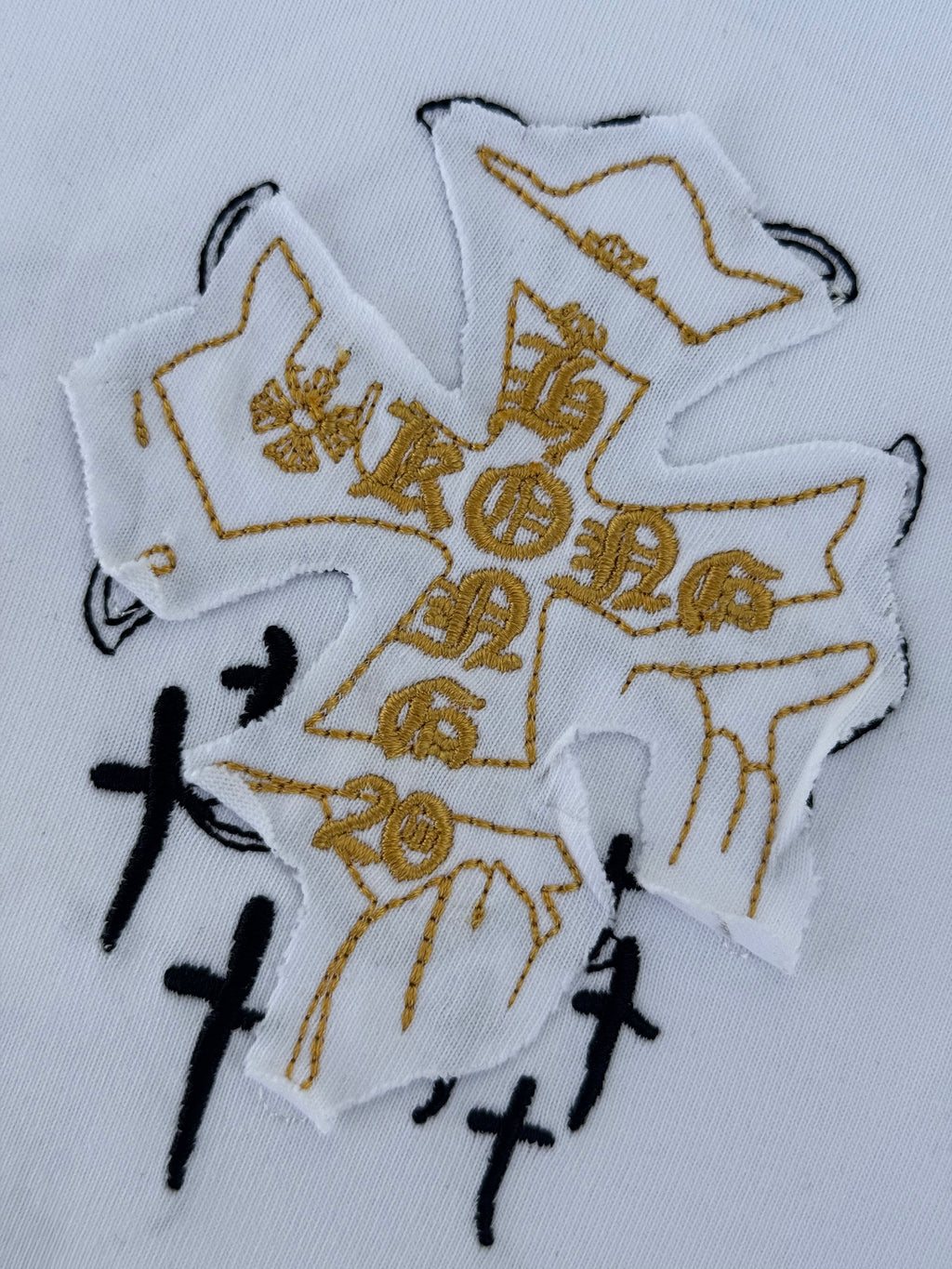 PLAYERA CHROME HEARTS