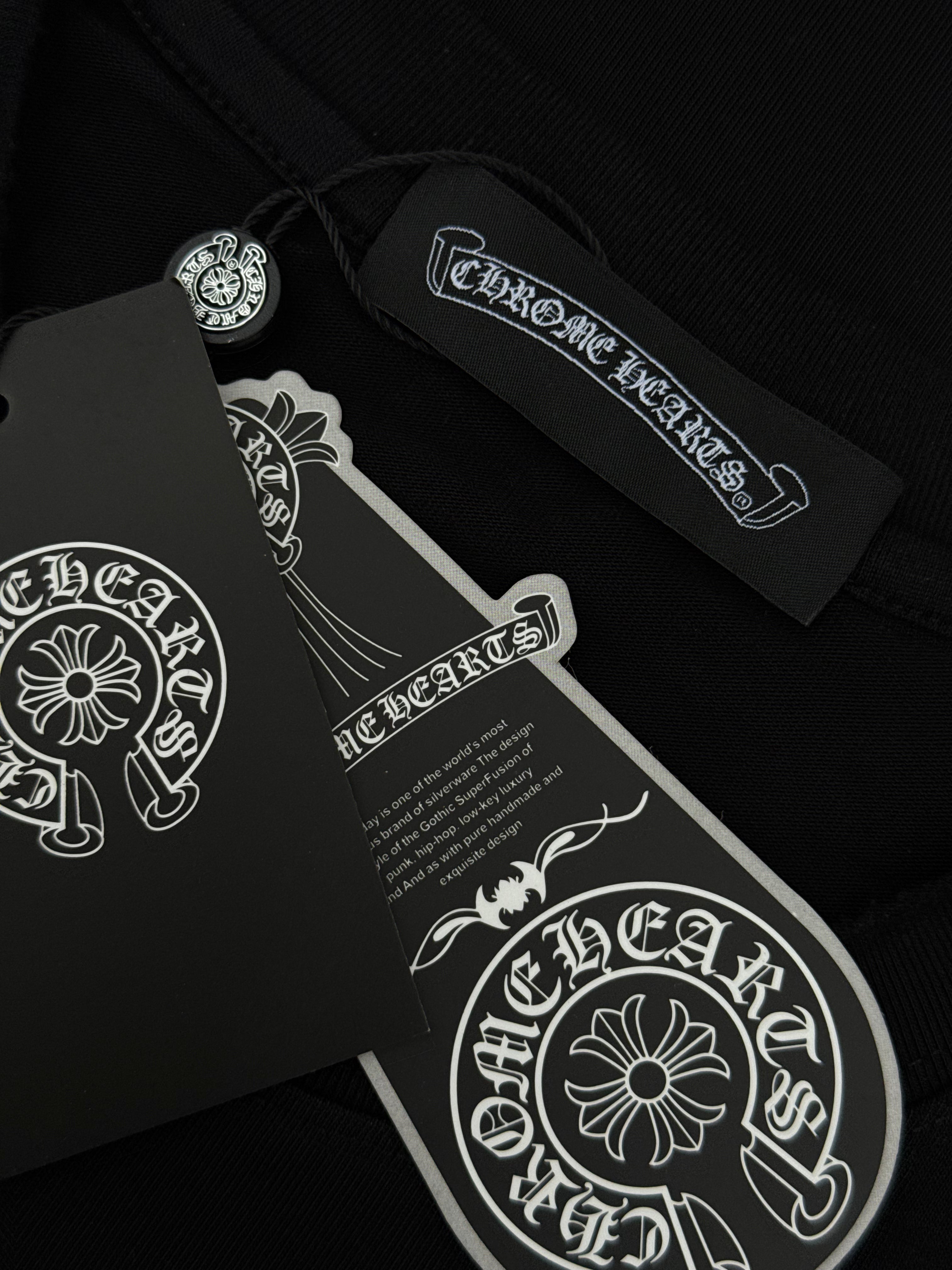 PLAYERA CHROME HEARTS